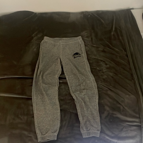 roots pants - Picture 1 of 3